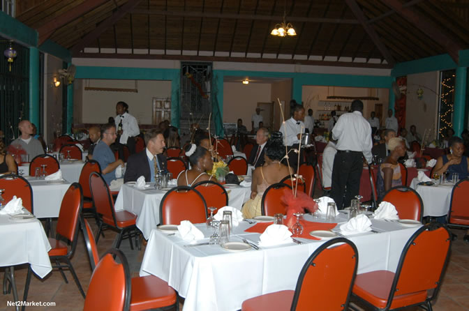 Negril Chamber Of Commerce - 22 Anniversary Dinner & Cabaret Show - Saturday, April 23, 2005 at the Negril Hills Golf Club, Sheffield, Westmoreland, Jamaica - Photos - Negril Travel Guide, Negril Jamaica WI - http://www.negriltravelguide.com - info@negriltravelguide.com...!