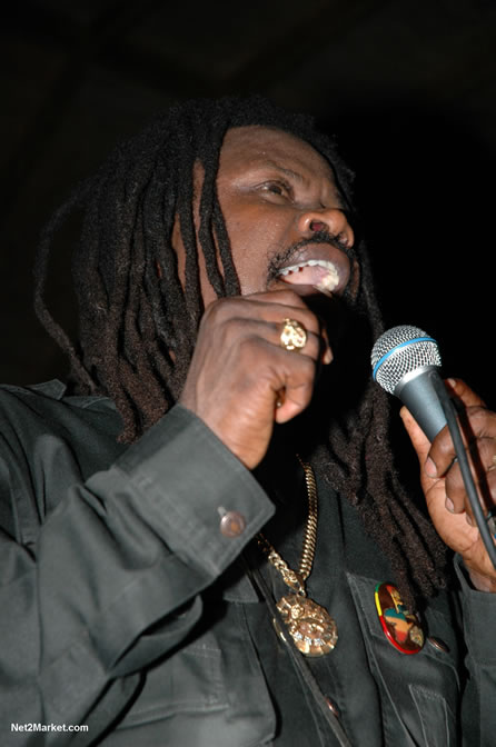 The Messenger, Reggae Super Star - Luciano - Gregory Isaacs - Bobby Dread - Swallow - backed by the Indika Band - Boubon Beach Restaurant, Beach Bar & Oceanfront Accommodations - Negril Travel Guide, Negril Jamaica WI - http://www.negriltravelguide.com - info@negriltravelguide.com...!