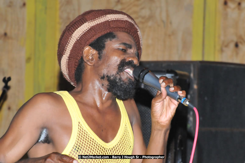  Coco Tea & Silver Cat at Bourbon Beach - Money Cologne Promotions presents The Growning of Coco Tea & Silver Cat at Bourbon Beach, Norman Manley Boulevard, Negril , Westmoreland, Jamaica W.I. - Monday, April 14, 2008 - Photographs by Barry J. Hough Sr. Photojournalist/Photograper - Photographs taken with a Nikon D70, D100, or D300 - Negril Travel Guide, Negril Jamaica WI - http://www.negriltravelguide.com - info@negriltravelguide.com...!