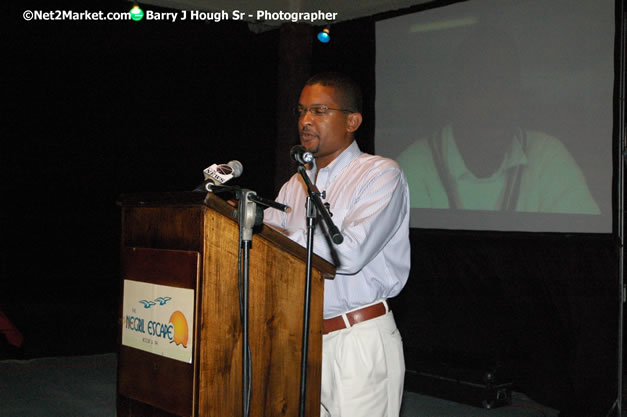 In Honour of Ambassador Courtney Walsh, Negril Chamber of Commerce - Cocktail Reception, Saturday, July 14, 2007 at the Negril Escape Resort & Spa, West End, Negril, Westmoreland, Jamaica W.I.  - Negril Travel Guide, Negril Jamaica WI - http://www.negriltravelguide.com - info@negriltravelguide.com...!