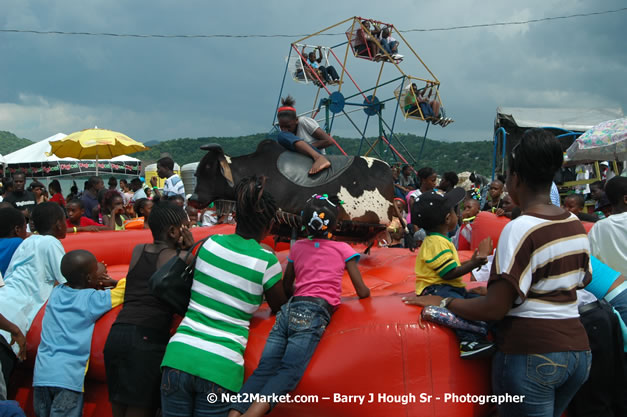 Cross De Harbour @ Lucea Car Park presented by Linkz Entertainment in association with Lucea Chamber of Commerce - Featuring Freddy Mc Gregor, Iley Dread, Mr. Vegas, Lt. Elmo, Champagne, Merital, CC, Brillant, TQ, Mad Dog, Chumps - Lucea, Hanover, Jamaica - Negril Travel Guide.com, Negril Jamaica WI - http://www.negriltravelguide.com - info@negriltravelguide.com...!