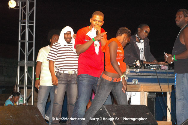 Cross De Harbour @ Lucea Car Park presented by Linkz Entertainment in association with Lucea Chamber of Commerce - Featuring Freddy Mc Gregor, Iley Dread, Mr. Vegas, Lt. Elmo, Champagne, Merital, CC, Brillant, TQ, Mad Dog, Chumps - Lucea, Hanover, Jamaica - Negril Travel Guide.com, Negril Jamaica WI - http://www.negriltravelguide.com - info@negriltravelguide.com...!