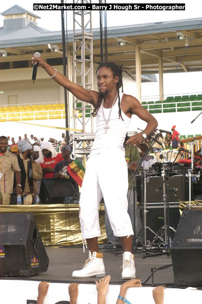 Jah Cure - Cure Fest 2007 - Longing For Concert at Trelawny Multi Purpose Stadium, Trelawny, Jamaica - Sunday, October 14, 2007 - Cure Fest 2007 October 12th-14th, 2007 Presented by Danger Promotions, Iyah Cure Promotions, and Brass Gate Promotions - Alison Young, Publicist - Photographs by Net2Market.com - Barry J. Hough Sr, Photographer - Negril Travel Guide, Negril Jamaica WI - http://www.negriltravelguide.com - info@negriltravelguide.com...!