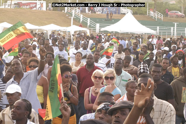 Jah Cure - Cure Fest 2007 - Longing For Concert at Trelawny Multi Purpose Stadium, Trelawny, Jamaica - Sunday, October 14, 2007 - Cure Fest 2007 October 12th-14th, 2007 Presented by Danger Promotions, Iyah Cure Promotions, and Brass Gate Promotions - Alison Young, Publicist - Photographs by Net2Market.com - Barry J. Hough Sr, Photographer - Negril Travel Guide, Negril Jamaica WI - http://www.negriltravelguide.com - info@negriltravelguide.com...!