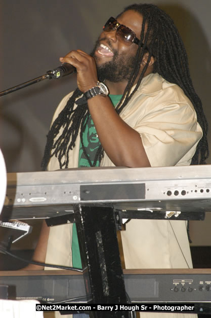 Morgan Heritage - Cure Fest 2007 - Longing For Concert at Trelawny Multi Purpose Stadium, Trelawny, Jamaica - Sunday, October 14, 2007 - Cure Fest 2007 October 12th-14th, 2007 Presented by Danger Promotions, Iyah Cure Promotions, and Brass Gate Promotions - Alison Young, Publicist - Photographs by Net2Market.com - Barry J. Hough Sr, Photographer - Negril Travel Guide, Negril Jamaica WI - http://www.negriltravelguide.com - info@negriltravelguide.com...!