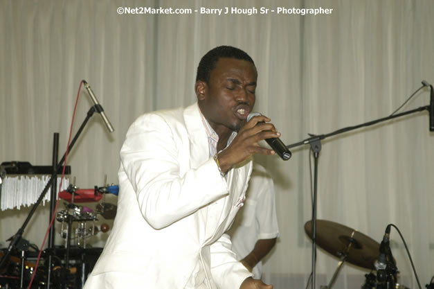 Prodigal Son - Reflections - Cure Fest 2007 - All White Birth-Night Party - Hosted by Jah Cure - Starfish Trelawny Hotel - Trelawny, Jamaica - Friday, October 12, 2007 - Cure Fest 2007 October 12th-14th, 2007 Presented by Danger Promotions, Iyah Cure Promotions, and Brass Gate Promotions - Alison Young, Publicist - Photographs by Net2Market.com - Barry J. Hough Sr, Photographer - Negril Travel Guide, Negril Jamaica WI - http://www.negriltravelguide.com - info@negriltravelguide.com...!