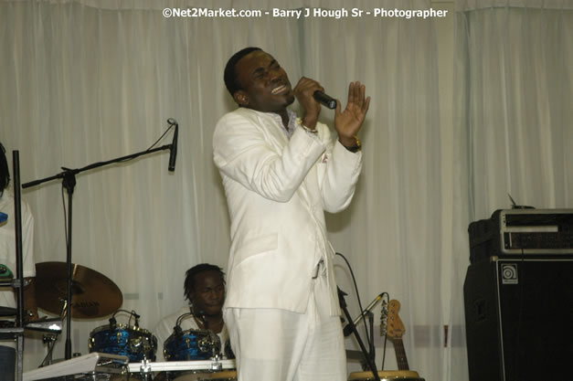 Prodigal Son - Reflections - Cure Fest 2007 - All White Birth-Night Party - Hosted by Jah Cure - Starfish Trelawny Hotel - Trelawny, Jamaica - Friday, October 12, 2007 - Cure Fest 2007 October 12th-14th, 2007 Presented by Danger Promotions, Iyah Cure Promotions, and Brass Gate Promotions - Alison Young, Publicist - Photographs by Net2Market.com - Barry J. Hough Sr, Photographer - Negril Travel Guide, Negril Jamaica WI - http://www.negriltravelguide.com - info@negriltravelguide.com...!