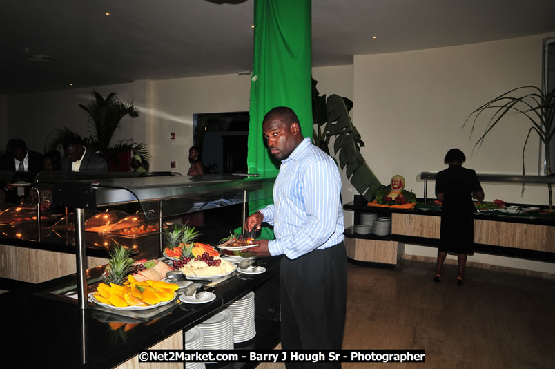 Bird of Paradise Awards & Gala @ Grand Palladium Resort & Spa [Fiesta] - Saturday, August 9, 2008 - Guest Honouree The Most Honourable P.J. Patterson ON, PC, QC - Hanover Homecoming Foundation LTD Jamaica - Wherever you roam ... Hanover bids you ... come HOME - Sunday, August 3 to Saturday, August 9, 2008 - Hanover Jamaica - Photographs by Net2Market.com - Barry J. Hough Sr. Photojournalist/Photograper - Photographs taken with a Nikon D300 - Negril Travel Guide, Negril Jamaica WI - http://www.negriltravelguide.com - info@negriltravelguide.com...!