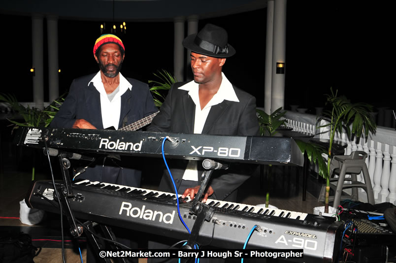 Bird of Paradise Awards & Gala @ Grand Palladium Resort & Spa [Fiesta] - Saturday, August 9, 2008 - Guest Honouree The Most Honourable P.J. Patterson ON, PC, QC - Hanover Homecoming Foundation LTD Jamaica - Wherever you roam ... Hanover bids you ... come HOME - Sunday, August 3 to Saturday, August 9, 2008 - Hanover Jamaica - Photographs by Net2Market.com - Barry J. Hough Sr. Photojournalist/Photograper - Photographs taken with a Nikon D300 - Negril Travel Guide, Negril Jamaica WI - http://www.negriltravelguide.com - info@negriltravelguide.com...!