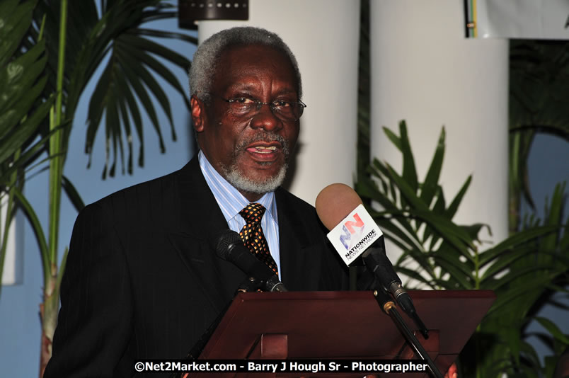 Bird of Paradise Awards & Gala @ Grand Palladium Resort & Spa [Fiesta] - Saturday, August 9, 2008 - Guest Honouree The Most Honourable P.J. Patterson ON, PC, QC - Hanover Homecoming Foundation LTD Jamaica - Wherever you roam ... Hanover bids you ... come HOME - Sunday, August 3 to Saturday, August 9, 2008 - Hanover Jamaica - Photographs by Net2Market.com - Barry J. Hough Sr. Photojournalist/Photograper - Photographs taken with a Nikon D300 - Negril Travel Guide, Negril Jamaica WI - http://www.negriltravelguide.com - info@negriltravelguide.com...!