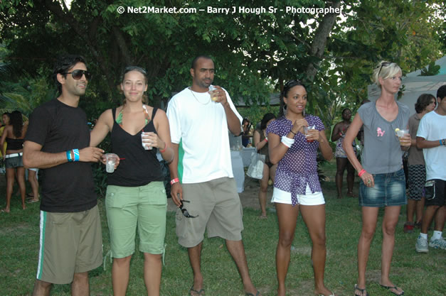 Hybrid Go Ultra - Independence Negril 2K7 - A Barefoot Beach Party @ The Hybrid Beach Cove aka Half Moon Beach Club, Sunday, August 5, 2007, Half Moon Beach, Hanover Parish, Jamaica - Negril Travel Guide.com, Negril Jamaica WI - http://www.negriltravelguide.com - info@negriltravelguide.com...!