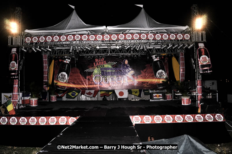 International Dancehall Queen Competition - Big Head Promotions Presents the Red Label Wine Dancehall Queen Competition - Saturday, July 26, 2008 @ Pier One, Montego Bay, Jamaica W.I. - Photographs by Net2Market.com - Barry J. Hough Sr. Photojournalist/Photograper - Photographs taken with a Nikon D300 - Negril Travel Guide, Negril Jamaica WI - http://www.negriltravelguide.com - info@negriltravelguide.com...!