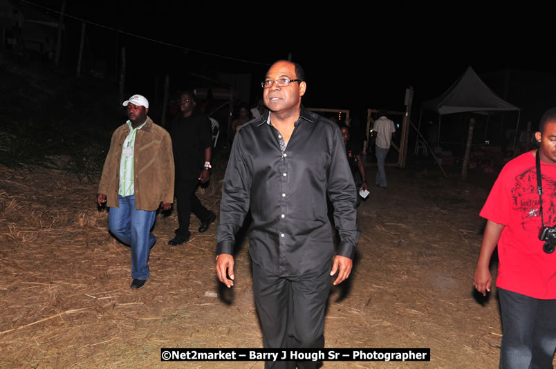 Minister of Tourism, Edmund Bartlett @ Jamaica Jazz and Blues Festival 2009 - Presented by Air Jamaica - Saturday, January 24, 2009 - Venue at the Aqueduct on Rose Hall Resort &amp; Country Club, Montego Bay, Jamaica - Thursday, January 22 - Saturday, January 24, 2009 - Photographs by Net2Market.com - Barry J. Hough Sr, Photographer/Photojournalist - Negril Travel Guide, Negril Jamaica WI - http://www.negriltravelguide.com - info@negriltravelguide.com...!