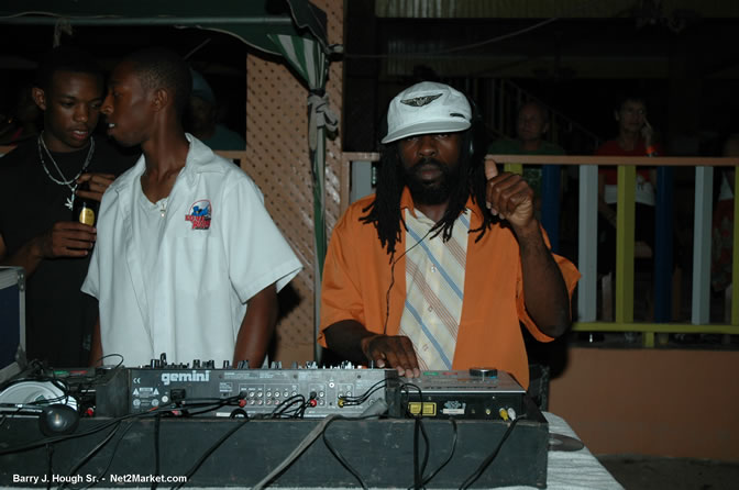 "BUJU BANTON & Friends" @ Jamaica Tamboo - Anthony 'B', Delly Ranks, Pickney, Jessie Gender, Music by Fire Links & Love People - Presented by Jamaica Tamboo in Association with Heineken - Saturday, March 26, 2005 - Negril Travel Guide, Negril Jamaica WI - http://www.negriltravelguide.com - info@negriltravelguide.com...!