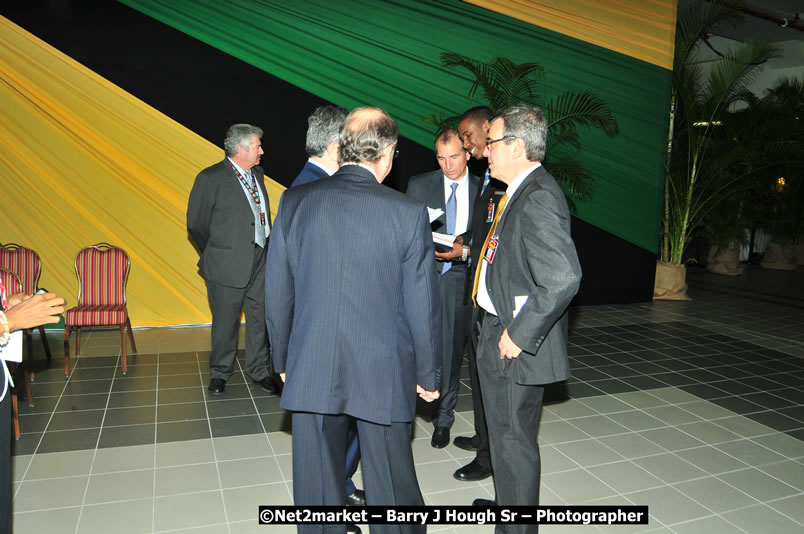 The Unveiling Of The Commemorative Plaque By The Honourable Prime Minister, Orette Bruce Golding, MP, And Their Majesties, King Juan Carlos I And Queen Sofia Of Spain - On Wednesday, February 18, 2009, Marking The Completion Of The Expansion Of Sangster International Airport, Venue at Sangster International Airport, Montego Bay, St James, Jamaica - Wednesday, February 18, 2009 - Photographs by Net2Market.com - Barry J. Hough Sr, Photographer/Photojournalist - Negril Travel Guide, Negril Jamaica WI - http://www.negriltravelguide.com - info@negriltravelguide.com...!