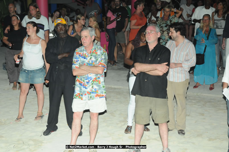 Leroy Sibbles and Gregory Isaacs at Bourbon Beach - Monday, February 11, 2008 - Bourbon Beach, Norman Manley Boulevard, Negril, Westmoreland, Jamaica W.I. - Photographs by Net2Market.com - Barry J. Hough Sr, Photographer - Negril Travel Guide, Negril Jamaica WI - http://www.negriltravelguide.com - info@negriltravelguide.com...!