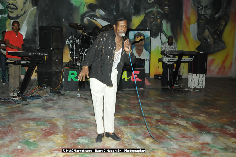 Leroy Sibbles and Gregory Isaacs at Bourbon Beach - Monday, February 11, 2008 - Bourbon Beach, Norman Manley Boulevard, Negril, Westmoreland, Jamaica W.I. - Photographs by Net2Market.com - Barry J. Hough Sr, Photographer - Negril Travel Guide, Negril Jamaica WI - http://www.negriltravelguide.com - info@negriltravelguide.com...!