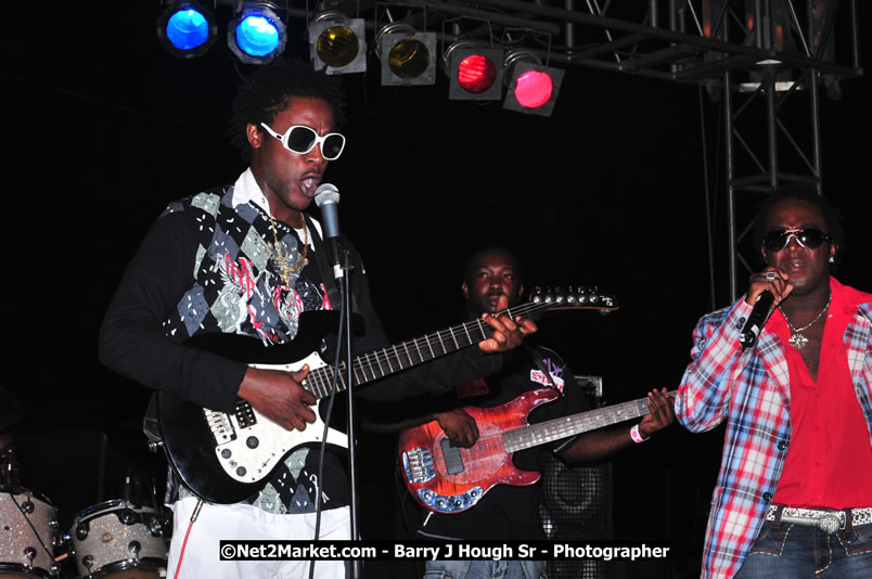 Lucea Cross the Harbour @ Lucea Car Park - All Day Event - Cross the Harbour Swim, Boat Rides, and Entertainment for the Family - Concert Featuring: Bushman, George Nooksl, Little Hero, Bushi One String, Dog Rice and many local Artists - Friday, August 1, 2008 - Lucea, Hanover Jamaica - Photographs by Net2Market.com - Barry J. Hough Sr. Photojournalist/Photograper - Photographs taken with a Nikon D300 - Negril Travel Guide, Negril Jamaica WI - http://www.negriltravelguide.com - info@negriltravelguide.com...!