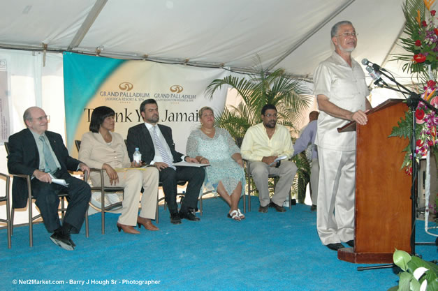 Palladium Hotels & Resorts - Groundbreaking of the 1600-Room Grand Palladium Lady Hamilton Resort & Spa and the Grand Palludium Jamaica Resort & Spa - Special Address: The Most Honorable Portia Simpson-Miller, O.N., M.P., Prime Minister of Jamaica - The Point, Lucea, Hanover, Saturday, November 11, 2006 @ 2:00 pm - Negril Travel Guide, Negril Jamaica WI - http://www.negriltravelguide.com - info@negriltravelguide.com...!