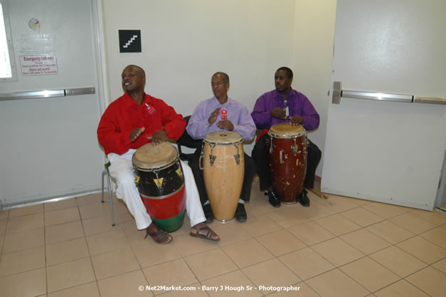 MBJ Airports Limited Welcomes WestJet Airlines - Inaugural Scheduled Service From Toronto Pearsons International Airport - Monday, December 10, 2007 - Sangster International Airport - MBJ Airports Limited, Montego Bay, Jamaica W.I. - Photographs by Net2Market.com - Barry J. Hough Sr, Photographer - Negril Travel Guide, Negril Jamaica WI - http://www.negriltravelguide.com - info@negriltravelguide.com...!