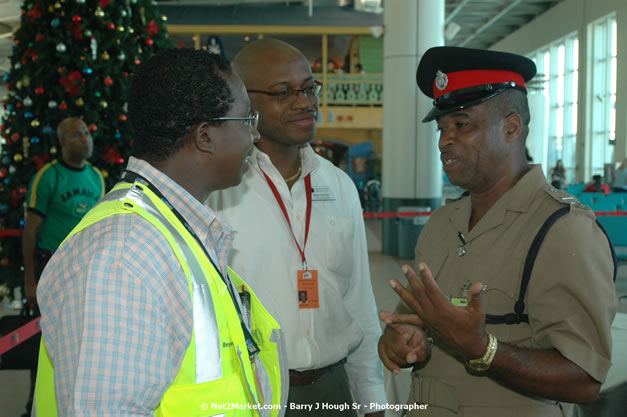 MBJ Airports Limited Welcomes WestJet Airlines - Inaugural Scheduled Service From Toronto Pearsons International Airport - Monday, December 10, 2007 - Sangster International Airport - MBJ Airports Limited, Montego Bay, Jamaica W.I. - Photographs by Net2Market.com - Barry J. Hough Sr, Photographer - Negril Travel Guide, Negril Jamaica WI - http://www.negriltravelguide.com - info@negriltravelguide.com...!