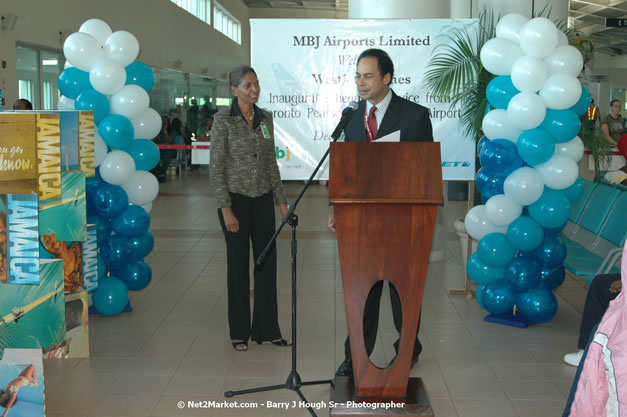 MBJ Airports Limited Welcomes WestJet Airlines - Inaugural Scheduled Service From Toronto Pearsons International Airport - Monday, December 10, 2007 - Sangster International Airport - MBJ Airports Limited, Montego Bay, Jamaica W.I. - Photographs by Net2Market.com - Barry J. Hough Sr, Photographer - Negril Travel Guide, Negril Jamaica WI - http://www.negriltravelguide.com - info@negriltravelguide.com...!