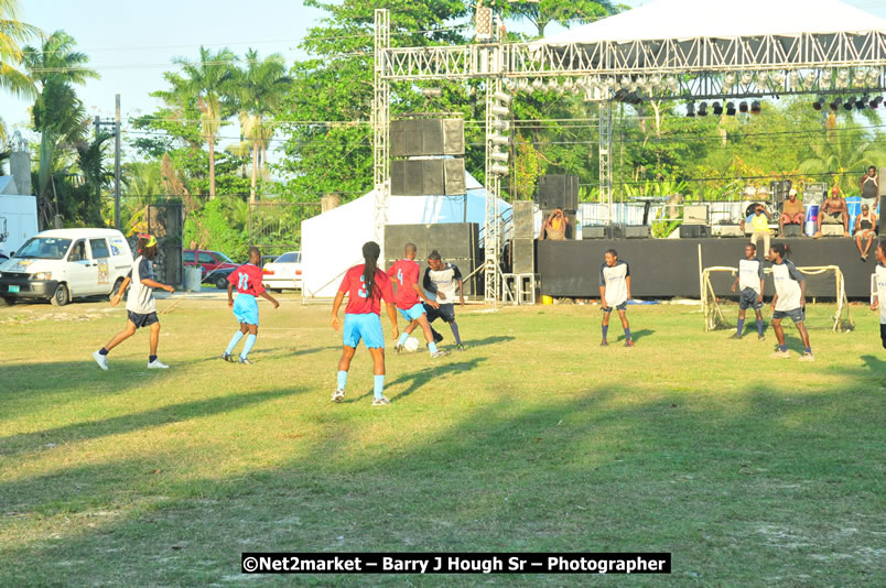 Marley Magic Traffic Jam - Celebrity Football @ Spring Break - Saturday, March 21, 2009 - Also Featuring: Kelley, Capleton, Junior Reid, Spragga Benz, Wayne Marshall, Munga, Romaine Virgo,Embee, Bango Herman, Flava K, Whisky Baggio, Andrew and Wadda Blood, Black Am I, Packa, Venue at Waz Beach, Norman Manley Boulevard, Negril Westmoreland, Jamaica - Saturday, March 21, 2009 - Photographs by Net2Market.com - Barry J. Hough Sr, Photographer/Photojournalist - Negril Travel Guide, Negril Jamaica WI - http://www.negriltravelguide.com - info@negriltravelguide.com...!