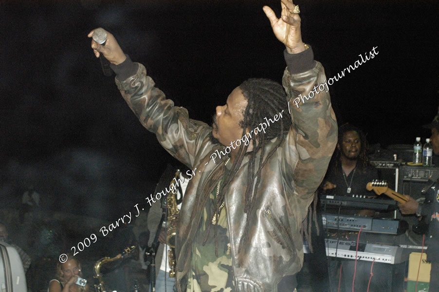  Luciano "Live in Concert" Negril Escape Resort & Spa, Openning Acts: Justice Merchant, and Timmi Burrell, Backing Band: JAH Messenjah, One Love Reggae Summer Series, West End, Negril, Westmoreland, Jamaica W.I. - Tuesday, August 11, 2009 - Photographs by Barry J. Hough Sr. Photojournalist/Photograper - Photographs taken with a Nikon D70, D100, or D300 - Negril Travel Guide, Negril Jamaica WI - http://www.negriltravelguide.com - info@negriltravelguide.com...!