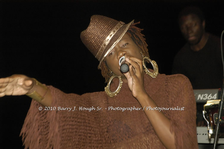 Etana - Live In Concert - One Love Reggae Concert Series 09/10 @ Negril Escape Resort and Spa, December 22, 2009, One Love Drive, West End, Negril, Westmoreland, Jamaica W.I. - Photographs by Net2Market.com - Barry J. Hough Sr, Photographer/Photojournalist - Negril Travel Guide, Negril Jamaica WI - http://www.negriltravelguide.com - info@negriltravelguide.com...!