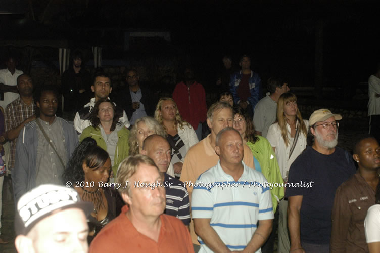 Etana - Live In Concert - One Love Reggae Concert Series 09/10 @ Negril Escape Resort and Spa, December 22, 2009, One Love Drive, West End, Negril, Westmoreland, Jamaica W.I. - Photographs by Net2Market.com - Barry J. Hough Sr, Photographer/Photojournalist - Negril Travel Guide, Negril Jamaica WI - http://www.negriltravelguide.com - info@negriltravelguide.com...!