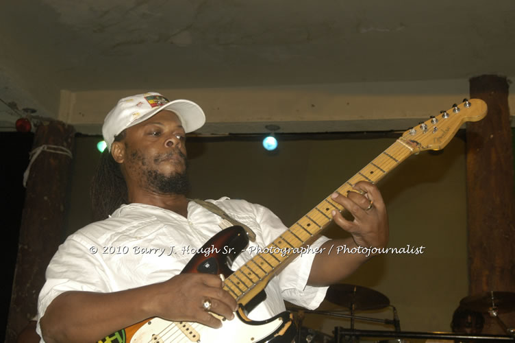 Freddy McGregor - Live In Concert @ Negril Escape Resort and Spa, One Love Drive, West End, Negril, Westmoreland, Jamaica W.I. - Photographs by Net2Market.com - Barry J. Hough Sr, Photographer/Photojournalist - Negril Travel Guide, Negril Jamaica WI - http://www.negriltravelguide.com - info@negriltravelguide.com...!