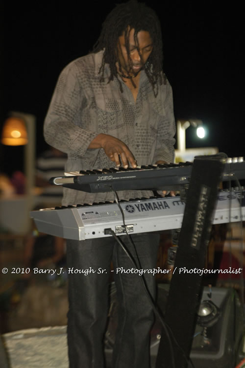 Freddy McGregor - Live In Concert @ Negril Escape Resort and Spa, One Love Drive, West End, Negril, Westmoreland, Jamaica W.I. - Photographs by Net2Market.com - Barry J. Hough Sr, Photographer/Photojournalist - Negril Travel Guide, Negril Jamaica WI - http://www.negriltravelguide.com - info@negriltravelguide.com...!