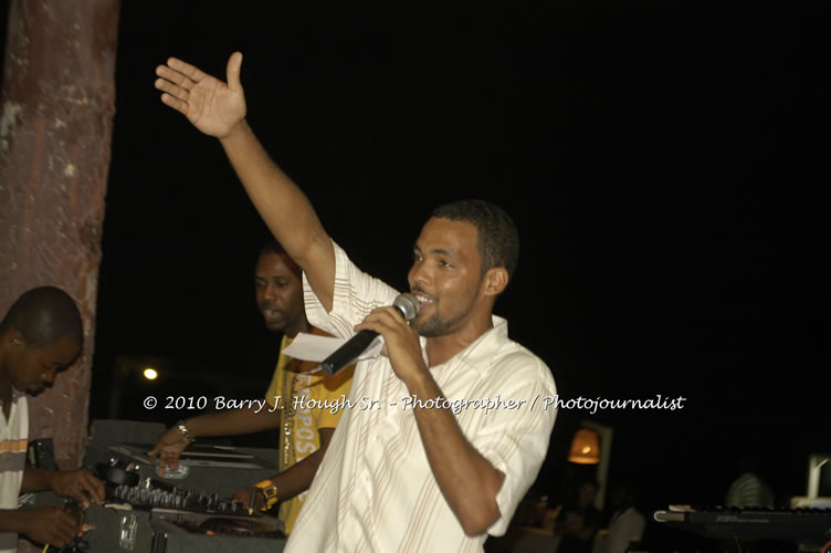 Freddy McGregor - Live In Concert @ Negril Escape Resort and Spa, One Love Drive, West End, Negril, Westmoreland, Jamaica W.I. - Photographs by Net2Market.com - Barry J. Hough Sr, Photographer/Photojournalist - Negril Travel Guide, Negril Jamaica WI - http://www.negriltravelguide.com - info@negriltravelguide.com...!