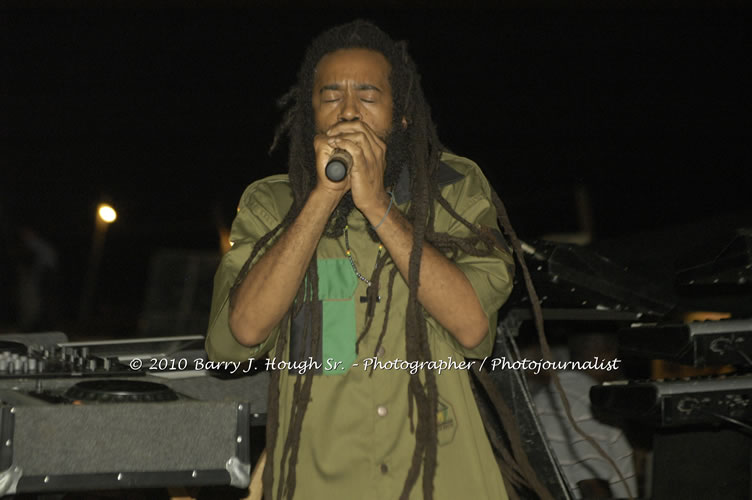 JAH Cure - Live In Concert @ Negril Escape Resort and Spa, December 15, 2009, One Love Drive, West End, Negril, Westmoreland, Jamaica W.I. - Photographs by Net2Market.com - Barry J. Hough Sr, Photographer/Photojournalist - Negril Travel Guide, Negril Jamaica WI - http://www.negriltravelguide.com - info@negriltravelguide.com...!