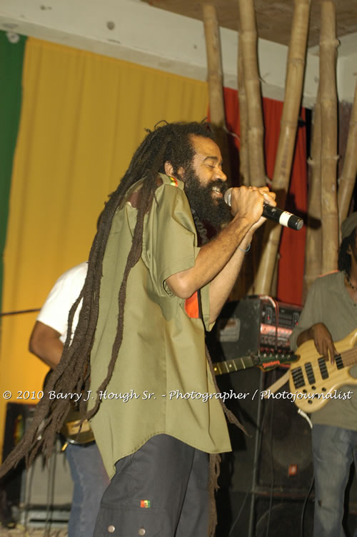 JAH Cure - Live In Concert @ Negril Escape Resort and Spa, December 15, 2009, One Love Drive, West End, Negril, Westmoreland, Jamaica W.I. - Photographs by Net2Market.com - Barry J. Hough Sr, Photographer/Photojournalist - Negril Travel Guide, Negril Jamaica WI - http://www.negriltravelguide.com - info@negriltravelguide.com...!