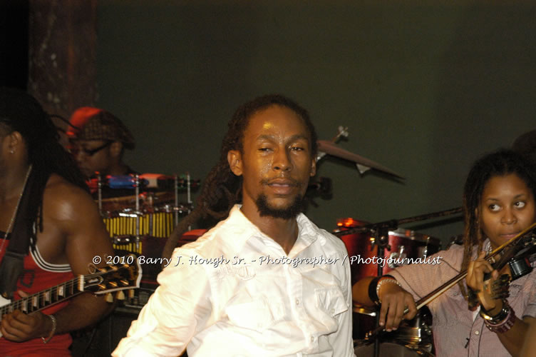 JAH Cure - Live In Concert @ Negril Escape Resort and Spa, December 15, 2009, One Love Drive, West End, Negril, Westmoreland, Jamaica W.I. - Photographs by Net2Market.com - Barry J. Hough Sr, Photographer/Photojournalist - Negril Travel Guide, Negril Jamaica WI - http://www.negriltravelguide.com - info@negriltravelguide.com...!