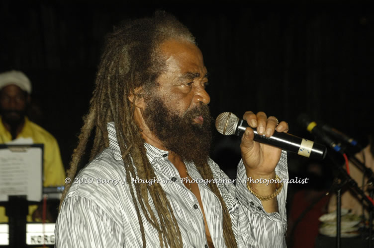 John Holt - Live in Concert - Also featuring Uprising Bank, plus DJ Gemini @ One Love Reggae Concerts Series 09/10 @ Negril Escape Resort & Spa, February 9, 2010, One Love Drive, West End, Negril, Westmoreland, Jamaica W.I. - Photographs by Net2Market.com - Barry J. Hough Sr, Photographer/Photojournalist - The Negril Travel Guide - Negril's and Jamaica's Number One Concert Photography Web Site with over 40,000 Jamaican Concert photographs Published -  Negril Travel Guide, Negril Jamaica WI - http://www.negriltravelguide.com - info@negriltravelguide.com...!