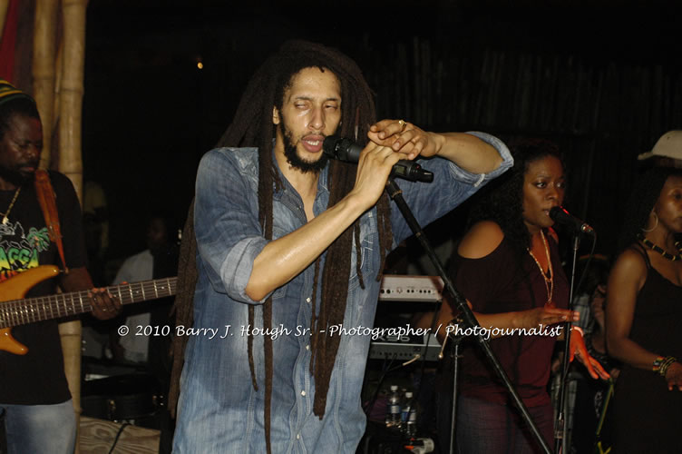 Julian Marley - Grammy Nominee & Son of the Legend Bob Marley - Live in Concert - Also featuring Ras Noble, Power Drill, Iron Head, & Robin Banks - Backing Band Roots Warrior, plus DJ Gemini @ One Love Reggae Concerts Series 09/10 @ Negril Escape Resort & Spa, February 2, 2010, One Love Drive, West End, Negril, Westmoreland, Jamaica W.I. - Photographs by Net2Market.com - Barry J. Hough Sr, Photographer/Photojournalist - The Negril Travel Guide - Negril's and Jamaica's Number One Concert Photography Web Site with over 40,000 Jamaican Concert photographs Published -  Negril Travel Guide, Negril Jamaica WI - http://www.negriltravelguide.com - info@negriltravelguide.com...!