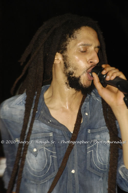 Julian Marley - Grammy Nominee & Son of the Legend Bob Marley - Live in Concert - Also featuring Ras Noble, Power Drill, Iron Head, & Robin Banks - Backing Band Roots Warrior, plus DJ Gemini @ One Love Reggae Concerts Series 09/10 @ Negril Escape Resort & Spa, February 2, 2010, One Love Drive, West End, Negril, Westmoreland, Jamaica W.I. - Photographs by Net2Market.com - Barry J. Hough Sr, Photographer/Photojournalist - The Negril Travel Guide - Negril's and Jamaica's Number One Concert Photography Web Site with over 40,000 Jamaican Concert photographs Published -  Negril Travel Guide, Negril Jamaica WI - http://www.negriltravelguide.com - info@negriltravelguide.com...!