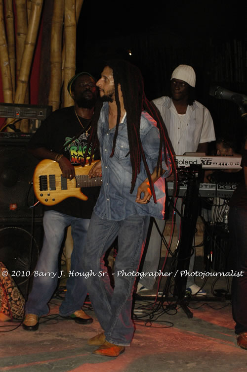 Julian Marley - Grammy Nominee & Son of the Legend Bob Marley - Live in Concert - Also featuring Ras Noble, Power Drill, Iron Head, & Robin Banks - Backing Band Roots Warrior, plus DJ Gemini @ One Love Reggae Concerts Series 09/10 @ Negril Escape Resort & Spa, February 2, 2010, One Love Drive, West End, Negril, Westmoreland, Jamaica W.I. - Photographs by Net2Market.com - Barry J. Hough Sr, Photographer/Photojournalist - The Negril Travel Guide - Negril's and Jamaica's Number One Concert Photography Web Site with over 40,000 Jamaican Concert photographs Published -  Negril Travel Guide, Negril Jamaica WI - http://www.negriltravelguide.com - info@negriltravelguide.com...!