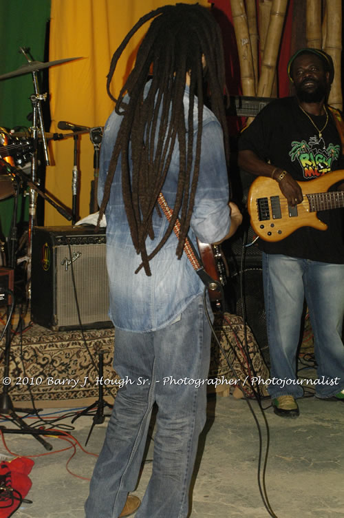 Julian Marley - Grammy Nominee & Son of the Legend Bob Marley - Live in Concert - Also featuring Ras Noble, Power Drill, Iron Head, & Robin Banks - Backing Band Roots Warrior, plus DJ Gemini @ One Love Reggae Concerts Series 09/10 @ Negril Escape Resort & Spa, February 2, 2010, One Love Drive, West End, Negril, Westmoreland, Jamaica W.I. - Photographs by Net2Market.com - Barry J. Hough Sr, Photographer/Photojournalist - The Negril Travel Guide - Negril's and Jamaica's Number One Concert Photography Web Site with over 40,000 Jamaican Concert photographs Published -  Negril Travel Guide, Negril Jamaica WI - http://www.negriltravelguide.com - info@negriltravelguide.com...!