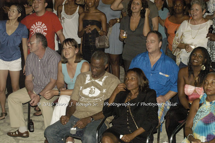 Marcia Griffiths & Edge Michael - Live In Concert - One Love Reggae Concert Series 09/10 @ Negril Escape Resort and Spa, December 29, 2009, One Love Drive, West End, Negril, Westmoreland, Jamaica W.I. - Photographs by Net2Market.com - Barry J. Hough Sr, Photographer/Photojournalist - Negril Travel Guide, Negril Jamaica WI - http://www.negriltravelguide.com - info@negriltravelguide.com...!