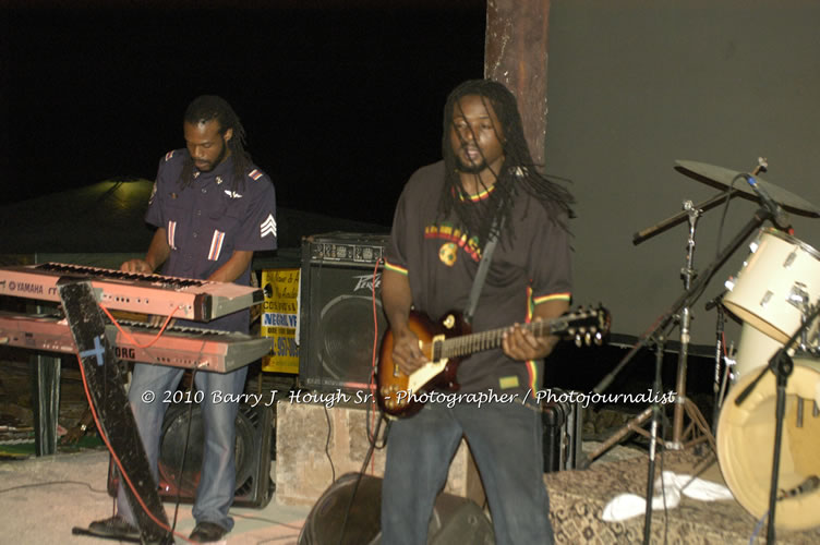 Marcia Griffiths & Edge Michael - Live In Concert - One Love Reggae Concert Series 09/10 @ Negril Escape Resort and Spa, December 29, 2009, One Love Drive, West End, Negril, Westmoreland, Jamaica W.I. - Photographs by Net2Market.com - Barry J. Hough Sr, Photographer/Photojournalist - Negril Travel Guide, Negril Jamaica WI - http://www.negriltravelguide.com - info@negriltravelguide.com...!