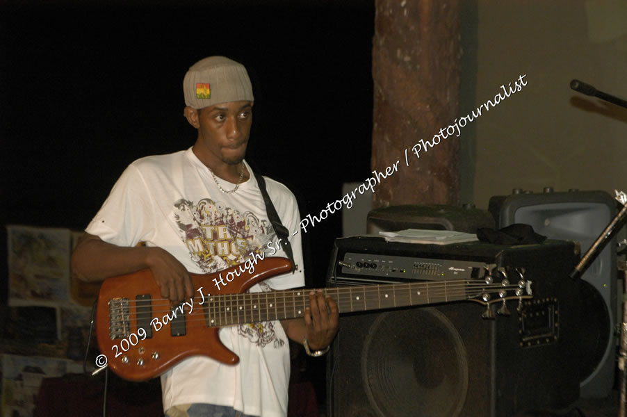  Sanchez - Live in Concert - at the One Love Reggae Concert Series 09/10 @ Negril Escape Resort & Spa - Also Featuring: Timmi Burrell and Justice Merchant- Backing Band Roots Warrior - DJ Gemini - MC Oliver Cargill, Negril Escape Resort & Spa, One Love Drive, West End, Negril, Westmoreland, Jamaica W.I. - Tuesday, November 24, 2009 - Photographs by Net2Market.com - Barry J. Hough Sr, Photographer / Photojournalist - Photos taken with a Nikon D70, D100, or D300 - Negril Travel Guide, Negril Jamaica WI - http://www.negriltravelguide.com - info@negriltravelguide.com...!