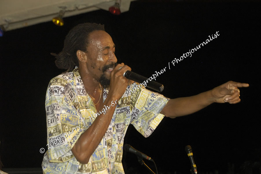  Sanchez - Live in Concert - at the One Love Reggae Concert Series 09/10 @ Negril Escape Resort & Spa - Also Featuring: Timmi Burrell and Justice Merchant- Backing Band Roots Warrior - DJ Gemini - MC Oliver Cargill, Negril Escape Resort & Spa, One Love Drive, West End, Negril, Westmoreland, Jamaica W.I. - Tuesday, November 24, 2009 - Photographs by Net2Market.com - Barry J. Hough Sr, Photographer / Photojournalist - Photos taken with a Nikon D70, D100, or D300 - Negril Travel Guide, Negril Jamaica WI - http://www.negriltravelguide.com - info@negriltravelguide.com...!