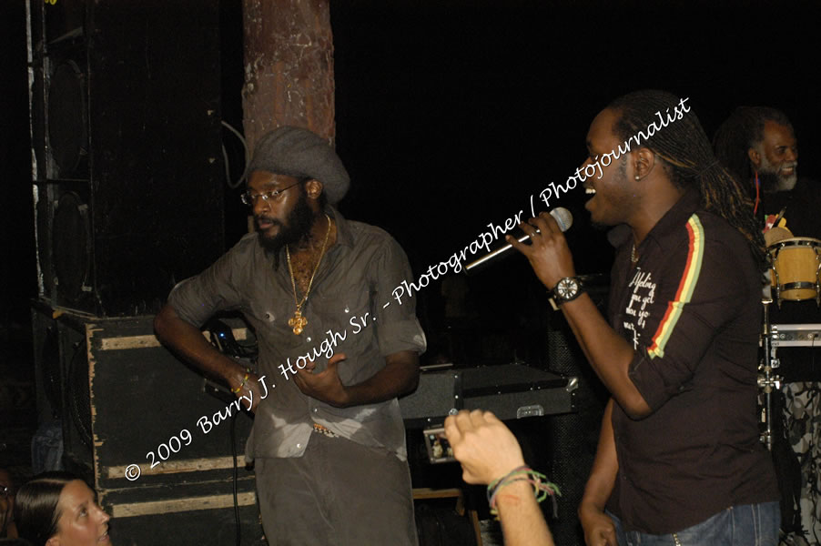  Tarrus Riley - Live in Concert - at the One Love Reggae Concert Series 09/10 @ Negril Escape Resort & Spa - Also Featuring: Mistic Bowie, Monday Justice, Cash, Dean Frazier - DJ Gemini - MC Oliver Cargill, Negril Escape Resort & Spa, One Love Drive, West End, Negril, Westmoreland, Jamaica W.I. - Tuesday, November 17, 2009 - Photographs by Net2Market.com - Barry J. Hough Sr, Photographer / Photojournalist - Photos taken with a Nikon D70, D100, or D300 - Negril Travel Guide, Negril Jamaica WI - http://www.negriltravelguide.com - info@negriltravelguide.com...!