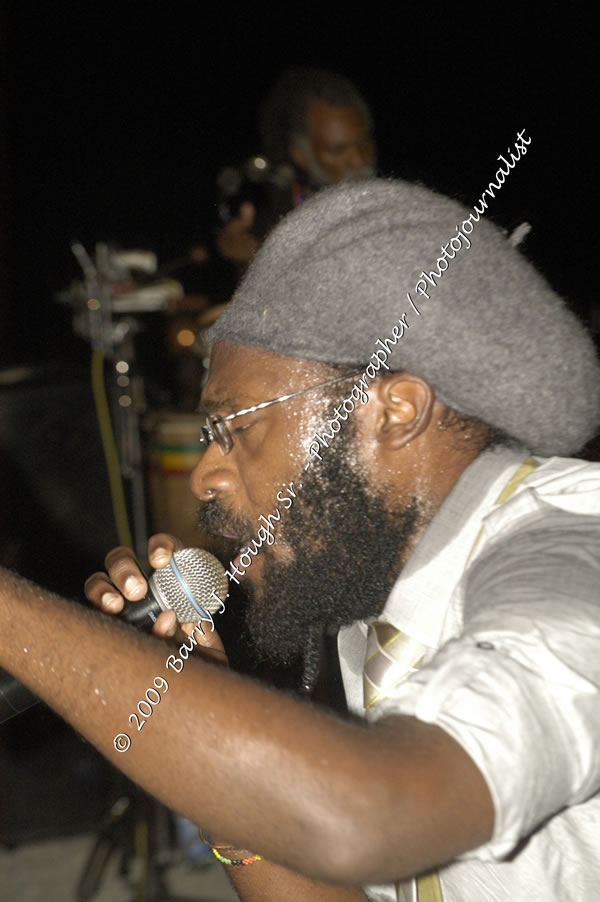  Tarrus Riley - Live in Concert - at the One Love Reggae Concert Series 09/10 @ Negril Escape Resort & Spa - Also Featuring: Mistic Bowie, Monday Justice, Cash, Dean Frazier - DJ Gemini - MC Oliver Cargill, Negril Escape Resort & Spa, One Love Drive, West End, Negril, Westmoreland, Jamaica W.I. - Tuesday, November 17, 2009 - Photographs by Net2Market.com - Barry J. Hough Sr, Photographer / Photojournalist - Photos taken with a Nikon D70, D100, or D300 - Negril Travel Guide, Negril Jamaica WI - http://www.negriltravelguide.com - info@negriltravelguide.com...!