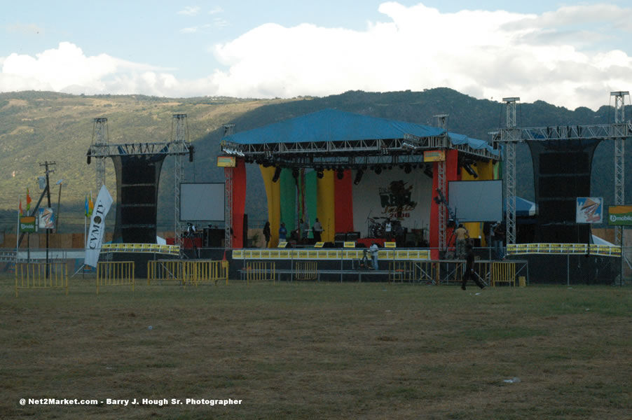 Tru Juice Rebel Salute 2006 - Reggae's Premiere Roots Festival - Pre-Show Venue Photos -Port Kaiser Sports Club, Saturday, January 14, 2006 - Negril Travel Guide, Negril Jamaica WI - http://www.negriltravelguide.com - info@negriltravelguide.com...!