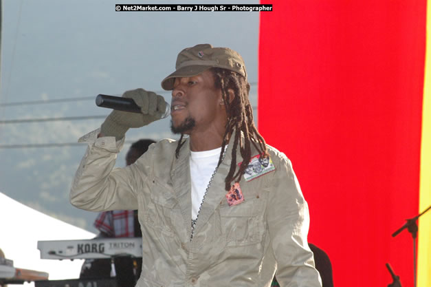 Jah Cure at Tru-Juice Rebel Salute 2008 - The 15th staging of Tru-Juice Rebel Salute, Saturday, January 12, 2008, Port Kaiser Sports Club, St. Elizabeth, Jamaica W.I. - Photographs by Net2Market.com - Barry J. Hough Sr, Photographer - Negril Travel Guide, Negril Jamaica WI - http://www.negriltravelguide.com - info@negriltravelguide.com...!