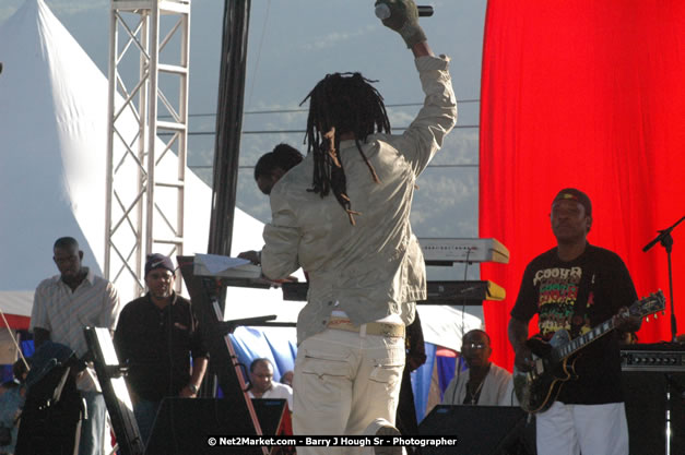 Jah Cure at Tru-Juice Rebel Salute 2008 - The 15th staging of Tru-Juice Rebel Salute, Saturday, January 12, 2008, Port Kaiser Sports Club, St. Elizabeth, Jamaica W.I. - Photographs by Net2Market.com - Barry J. Hough Sr, Photographer - Negril Travel Guide, Negril Jamaica WI - http://www.negriltravelguide.com - info@negriltravelguide.com...!